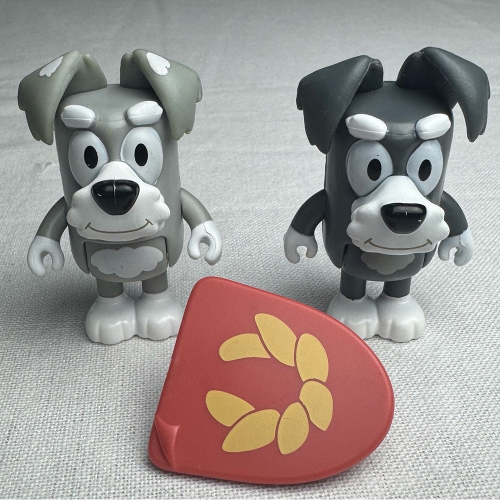 Bluey and Friends The Terriers Joe Adam Figures with Shield